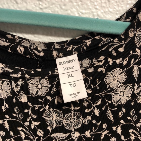 Old Navy Floral Tank Top - Picture 3 of 3